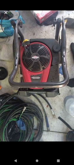 👀👀👍🏿Works great no problems Briggs & Stratton Professional Gas Pressure Washer