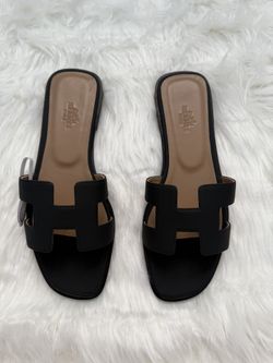 Hermes Oran Slide Women’s Size 38 Eu 8 Us Black Sandals
