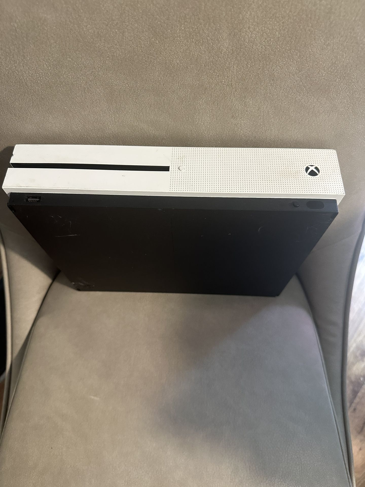 Xbox One S console