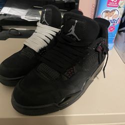 Jordan 4 Black Cats 