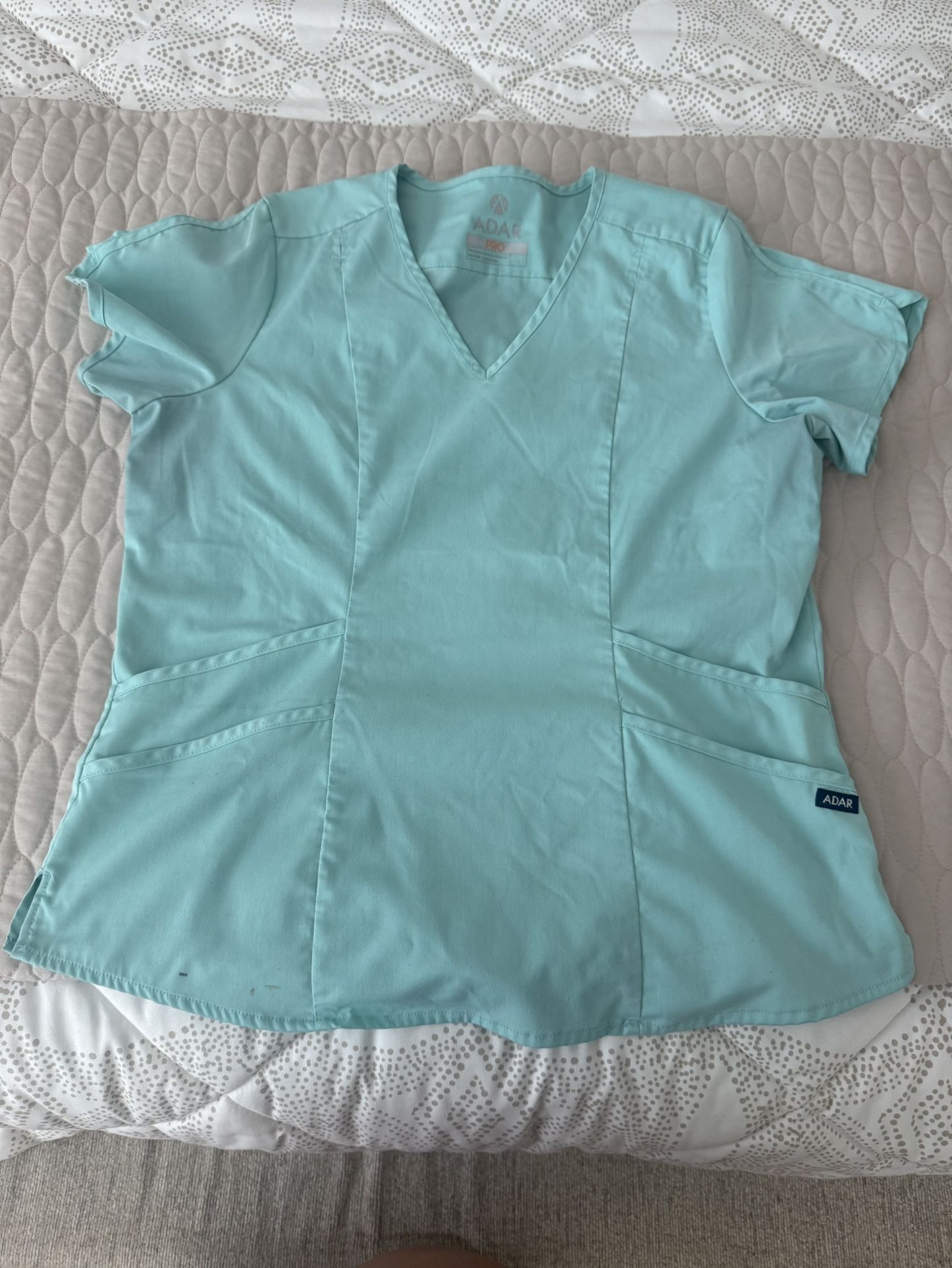 Adar Scrubs