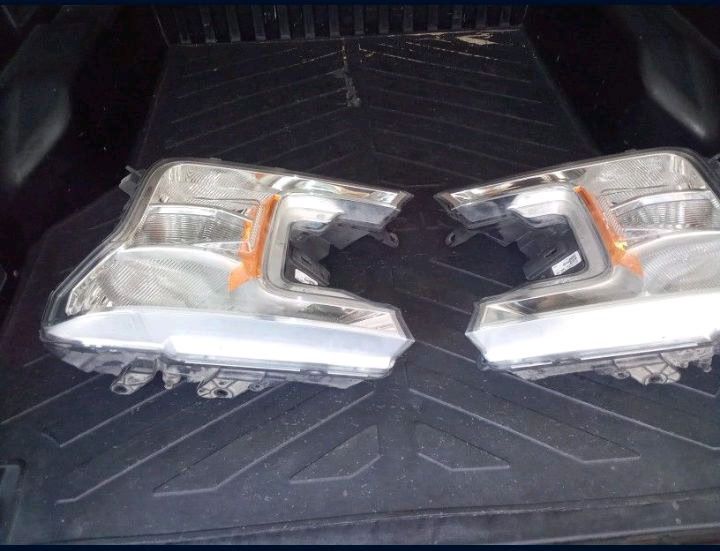 Ford  F-150  Headlights 2018-2020 Used 