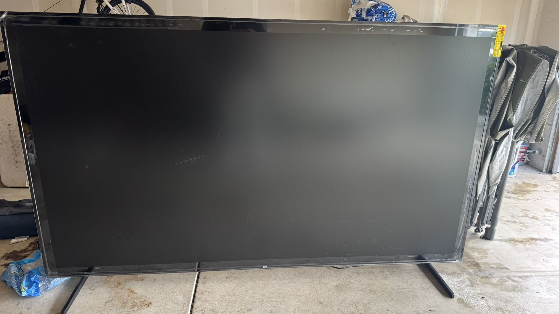 98” Smart Tv