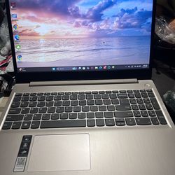 Lenovo Ideapad i3 15Itl05