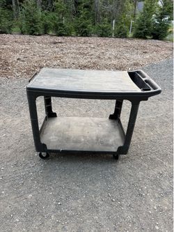 HEAVY-DUTY FLAT HANDLE UTILITY CART, FLAT SHELF, MEDIUM, 500 LB. CAPACITY - BLACK