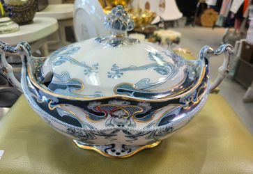 Staffordshire, "Iris" Soup Tureen. Made in England.  PLEASE READ DESCRIPTION