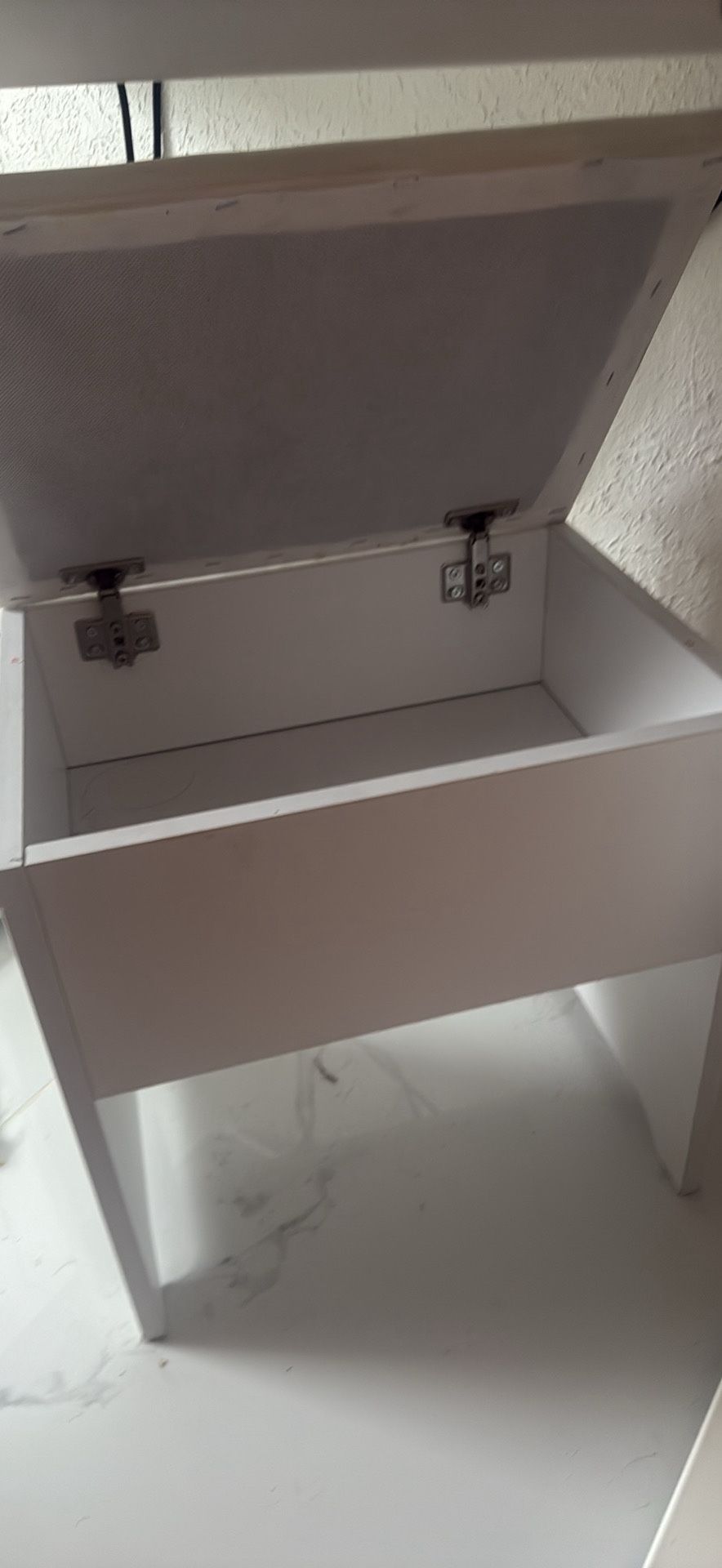 Vanity Stool Like New
