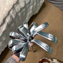 Taylormade QI irons
