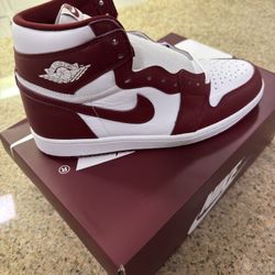 Jordan 1 Red Cardinal - Downtown Houston