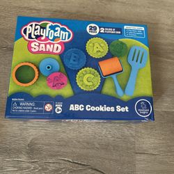 Toy Playfoam Sand With Alphabet Pieces 