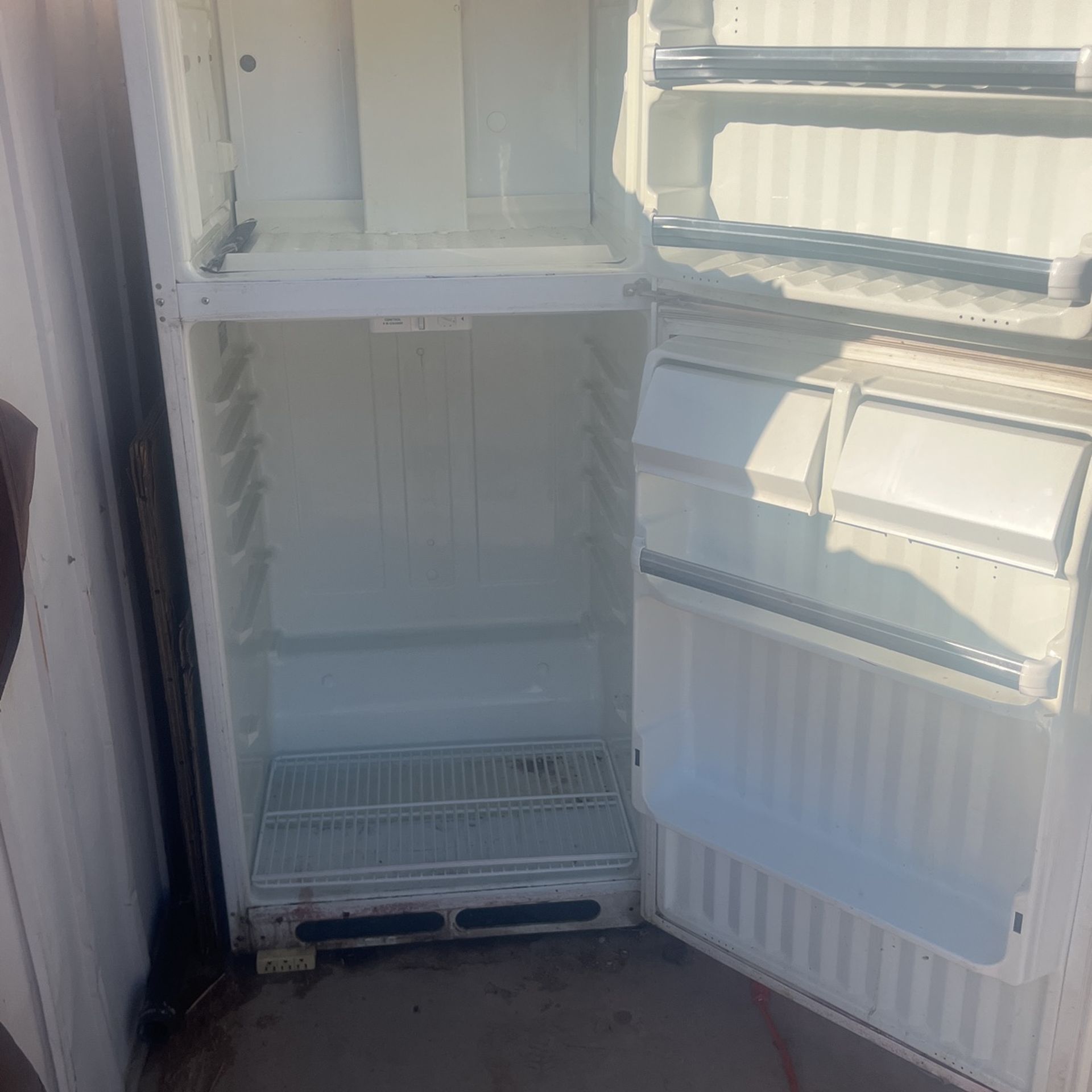 Stand Up Fridge/freezer