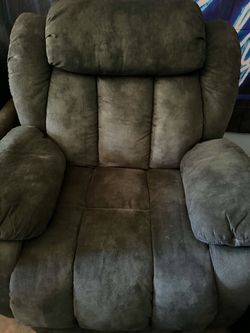 Green Recliner/Massage Chair
