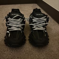 BELENCIAGA tracks size 10