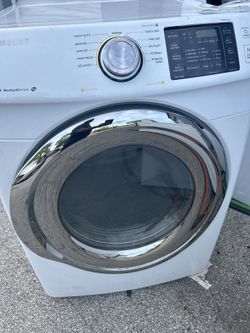 Samsung. Dryer  in very good condition