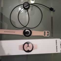 Like New Samsung Galaxy Watch4 still in box $65. New Condition!!