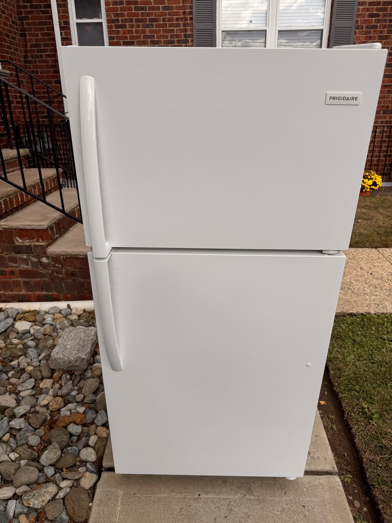 Frigidaire Refrigerator 15cf