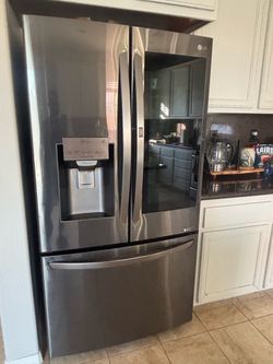 LG French Door Refrigerator with InstaView