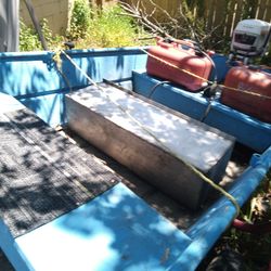 15 ' Fishing Boat With Motor And Trailer