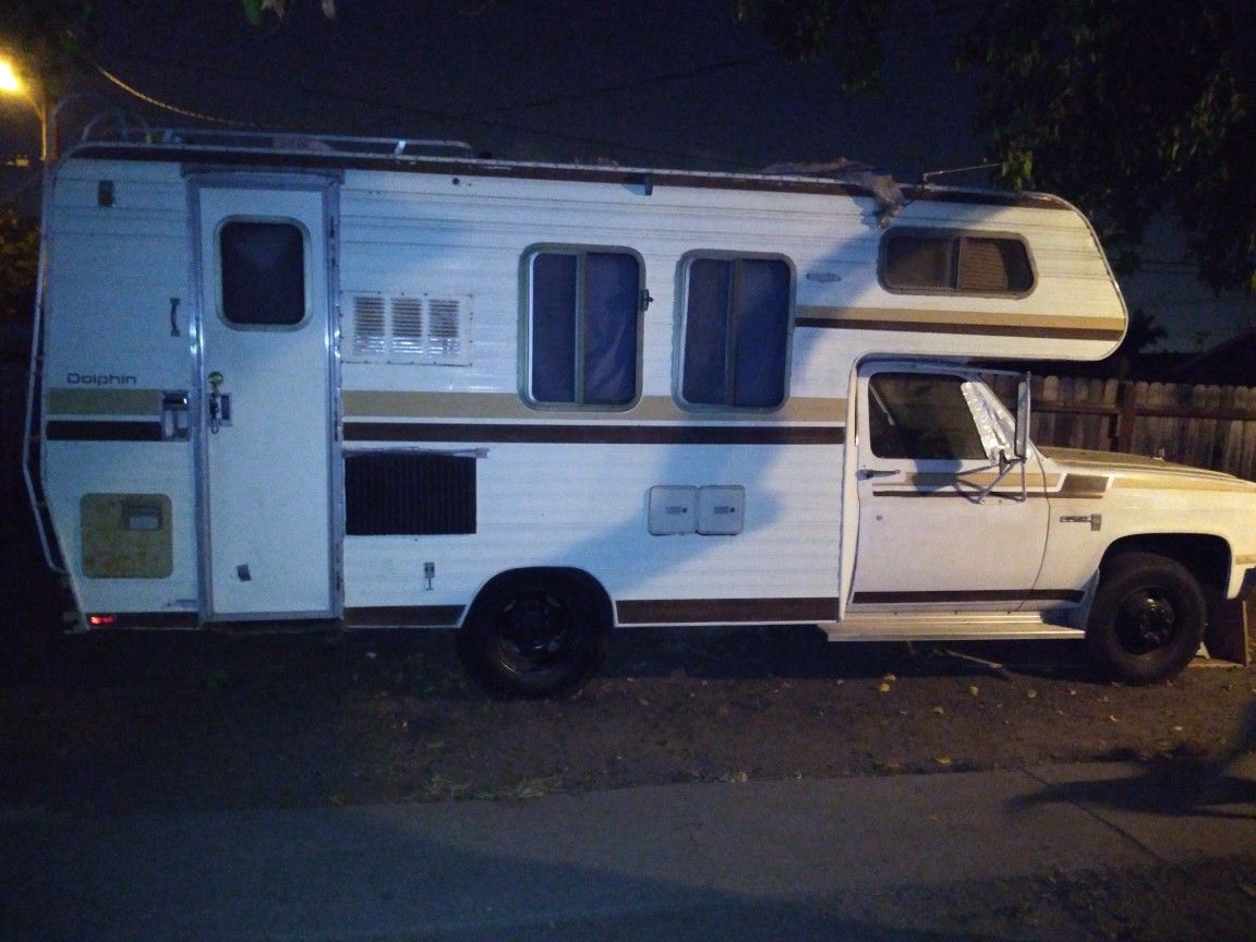 1982 gmc sierra dolphin 6.2 ltr diesel