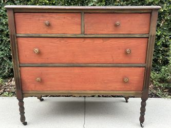 Vintage 4-Drawer Dresser