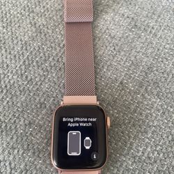 Rose Gold Apple Watch Series 6