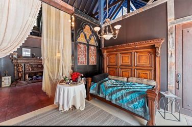 The Dreamer’s Daybed $777