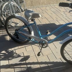 Phat Beach Cruiser 26” 7 Speed. 