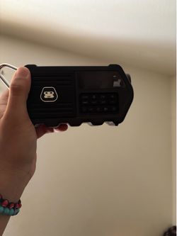 Bluetooth Speaker/Radio/Flashlight