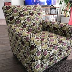Club Chairs .. Brand New Pier One Imports , Beautiful New Club Chairs Excellent Condition .