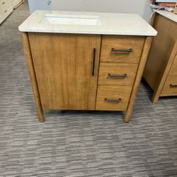 36” Bathroom Vanity In Brown 