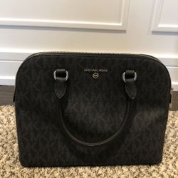 BRAND NEW MICHAEL KORS BAG