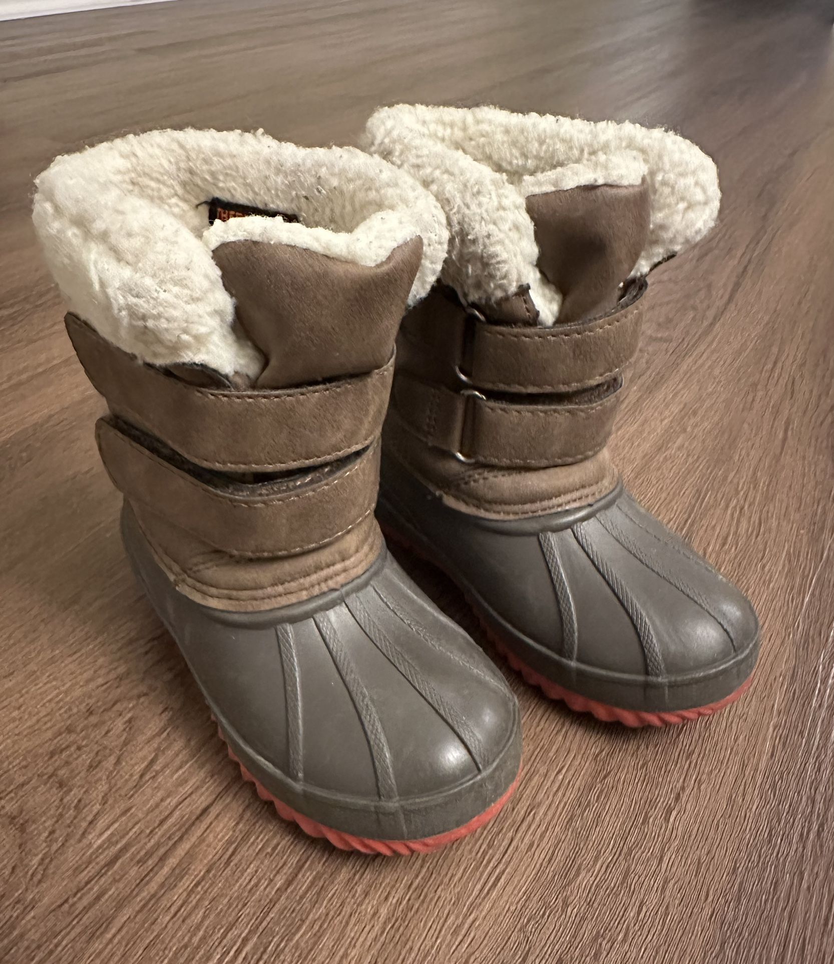 Snow Winter Boots Size 6 for Boy or Girl
