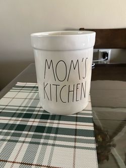Rae Dunn Moms kitchen utensil canister