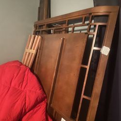 Tommy Bahama Wood Bedframe