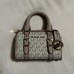 Small Michael Kors satchel bag 
