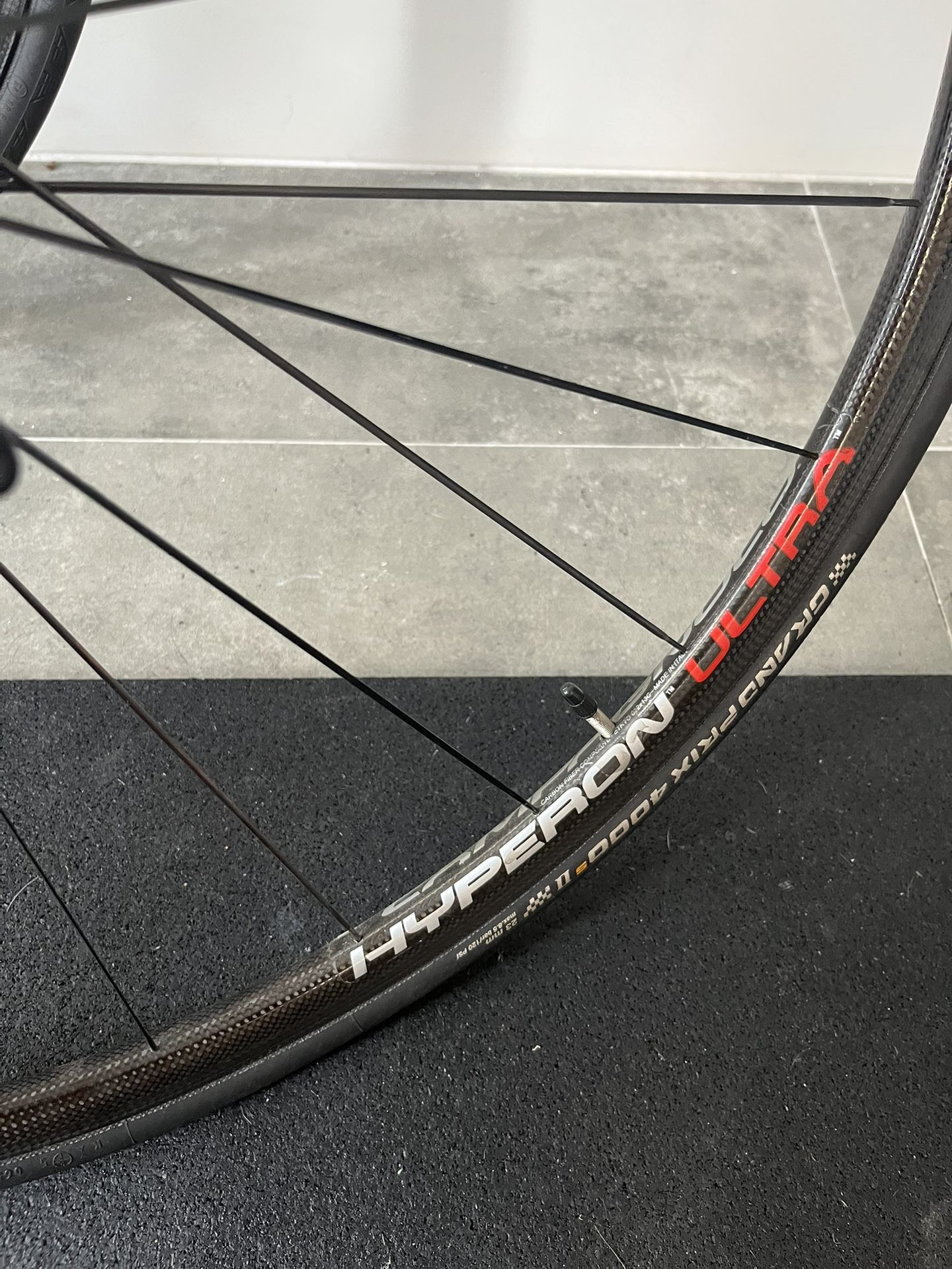 Campagnolo Hyperon Ultra Carbon Clincher Rim Brake Wheelset for