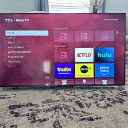 55 Inch Tlc Roku Tv And Whalen Xavier 3-in-1 Television Stand 