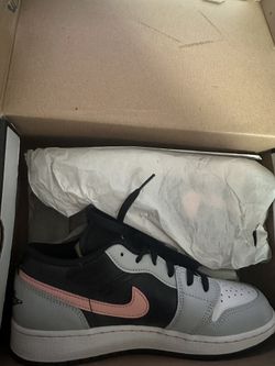 Jordan 1 Low Black Grey Pink Size 6.5 