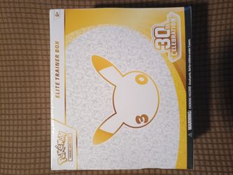 Pokemon Center- 30th Celebration Elite Trainer Box