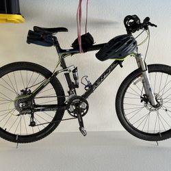 Giant mountain bike 