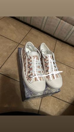 Pink shoes