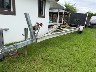 Aluminum trailer 25-30 ft