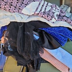 Women's small clothing bundle