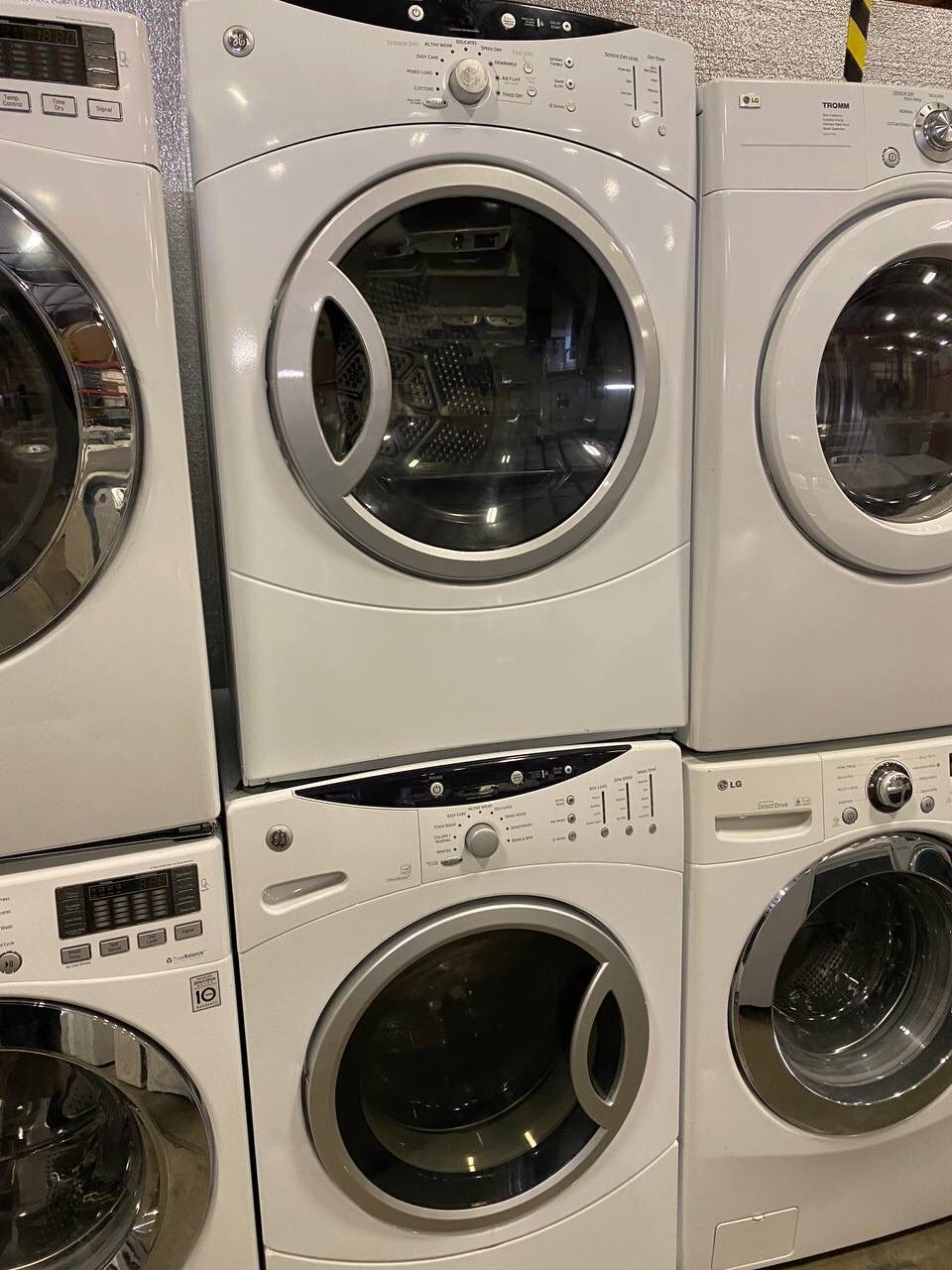 GE Washer & Dryer Electric Stackable Front Load Set
