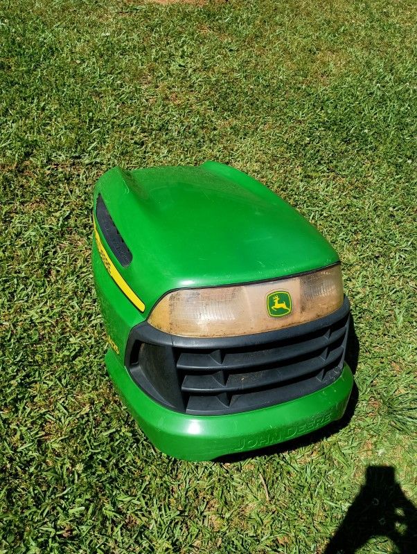 John Deere Hood