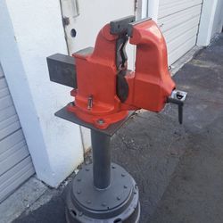 YOST Vice 34G USA Heavy Duty Vice With Stand