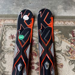 Ski K2 179 $225