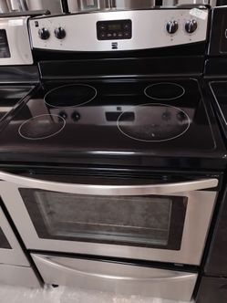 Electric glass top stainless four burners with warranty Delivery Available fee depends on address 🛣️🏠🚛