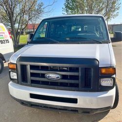 Ford E-150 2011