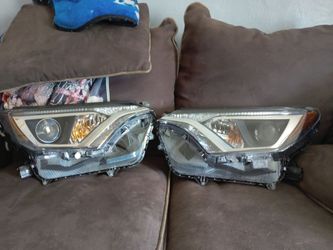 16 to 18 Rav 4 headlights